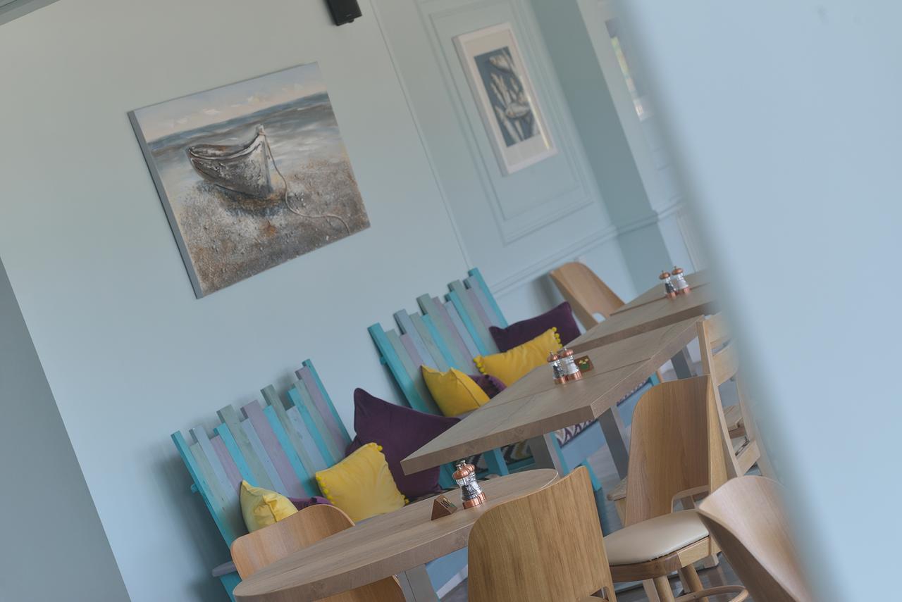 Driftwood Inn Saint Saviour Restaurante foto